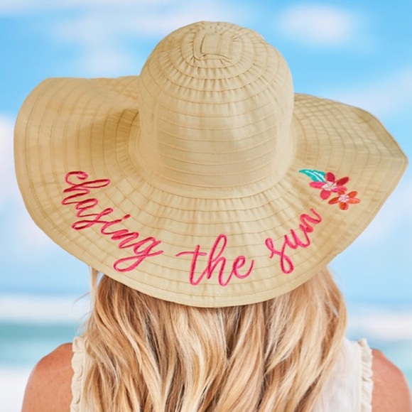 Accessories - NWT! Trendy! Chasing the Sun Floppy Beach/Sun Hat